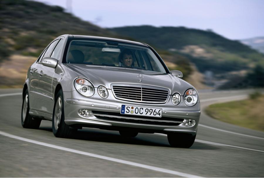  Mercedes-Benz E-Class 2002 года  (фото 90 из 448)